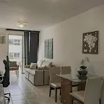 Copacabana Flat Com Varanda E Garagem